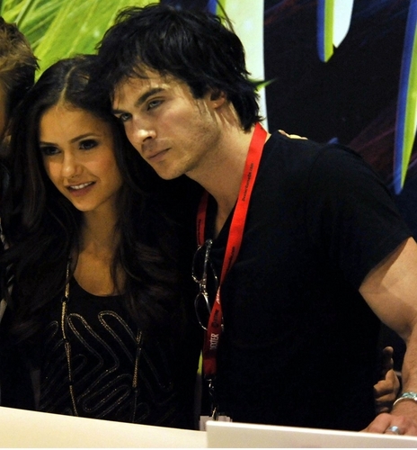  Comic Con The Vampire Diaries Ian & Nina