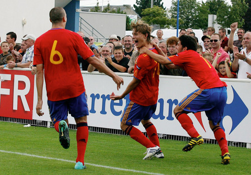  España contra Inglaterra (UEFA U19 campeonato de Europa : semifinal)3-1