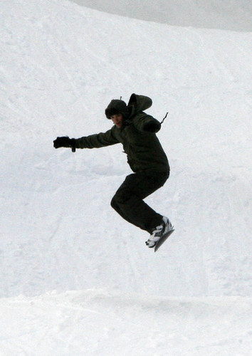  Kellan Snowboarding