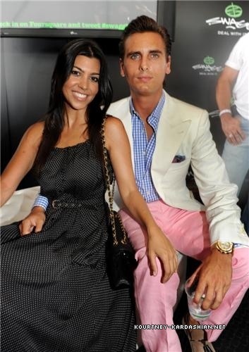  Kourtney and Scott at the 2010 Mercedes-Benz Polo Challenge