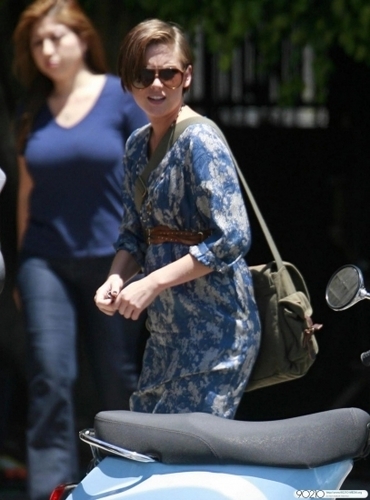  Jessica Stroup on the set of 90210
