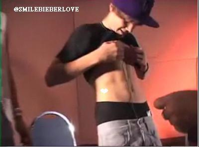  Justin Bieber shirtless! new!