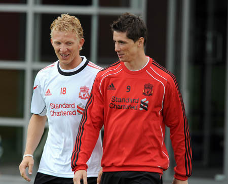  Torres returns to training.