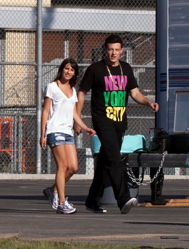  CAST ON THE "GLEE" SET - AUGUST 4, 2010