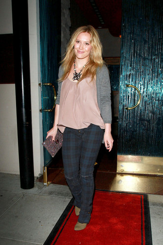  Hilary Duff at Maestro's Steakhouse