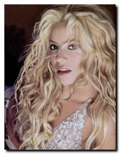  Shakira 2002