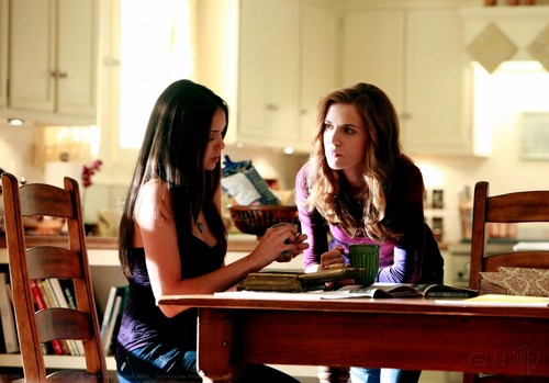  1x04 Jenna with Elena