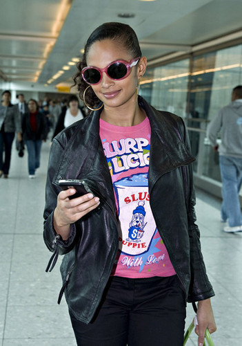  Alesha Dixon Arriving At Heathrow Airport (May 7)