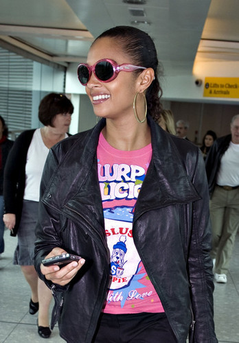  Alesha Dixon Arriving At Heathrow Airport (May 7)