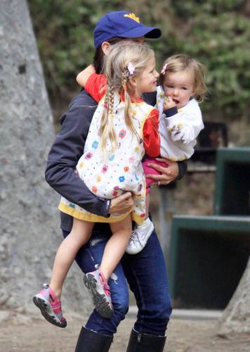  Jen, violet and Seraphina at the park!
