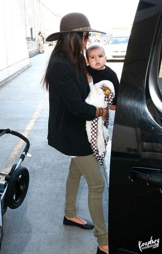  Kourt and the fam head back to Los Angeles