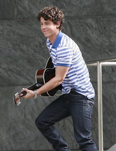  Nick Jonas rocking out!