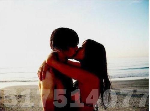  jbieber and caitlin beadles *re4al pic found it on caitlin's myspace*