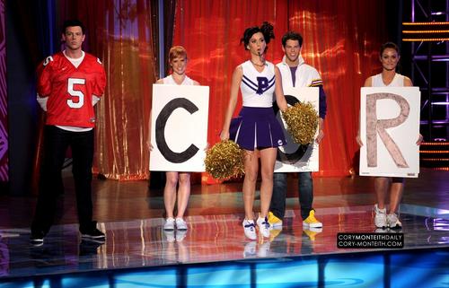  Cory @ 2010 Teen Choice Awards - tampil