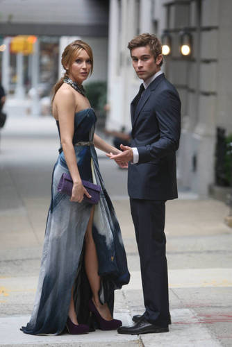  Gossip Girl - BTS Set foto-foto - Katie Cassidy and Chace Crawford