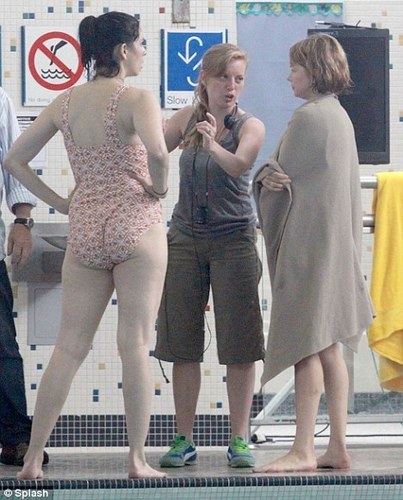  Michelle Williams & Sarah Silverman on the Set from "TTW" 12.8.2010