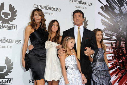  Sylvester Stallone with his wife and kids
