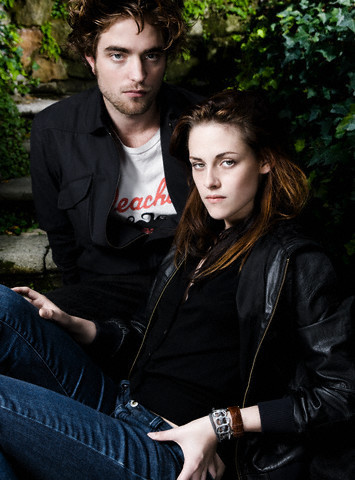 Kristen Stewart and Robert Pattinson - Vanity Fair Italy