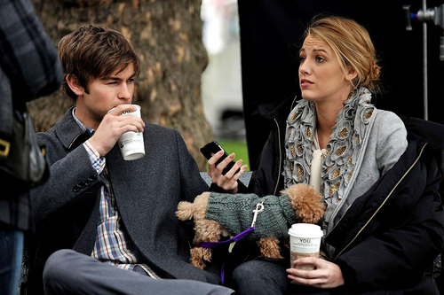  Blake Lively & Chace Crawford Brake for Coffee