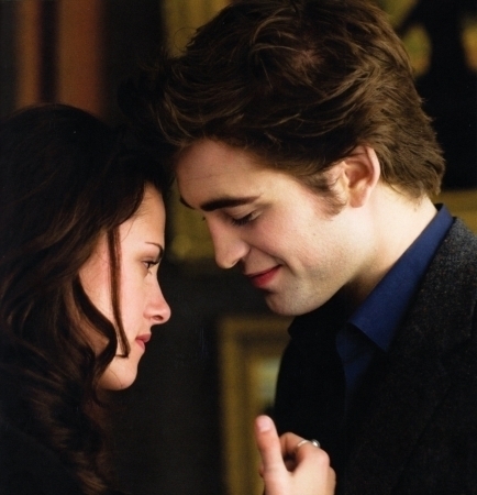  Edward and Bella / Robert and Kristen