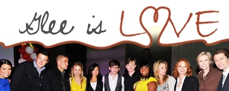  Glee cast banner