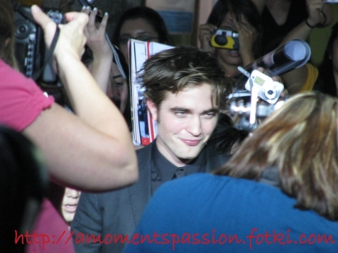  New/Old Pictures of Robert Pattinson at the US "Twilight" Premiere