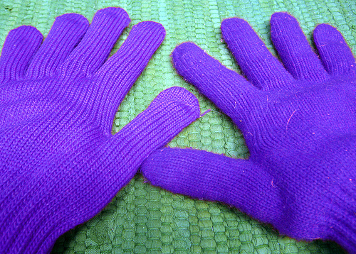 purple gloves