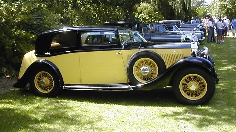  A Yellow Rolls Royce For Clint and Sylvie's fecha !