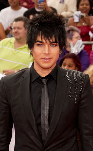  Adam Lambert at the This Is It premiere (with Katy Perry)
