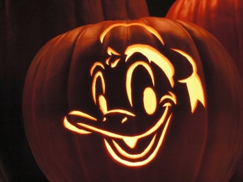Donald Duck Pumpkin for Vicky