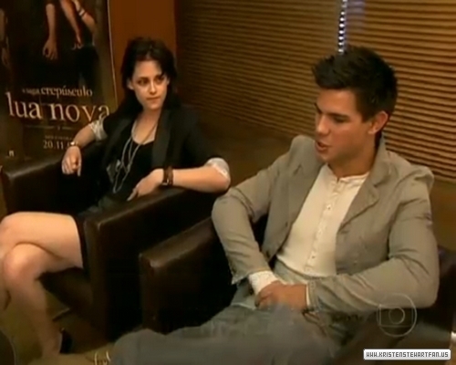 Kristen with Taylor Lautner in Brazil
