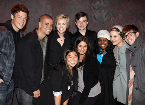  dianna witht the cast