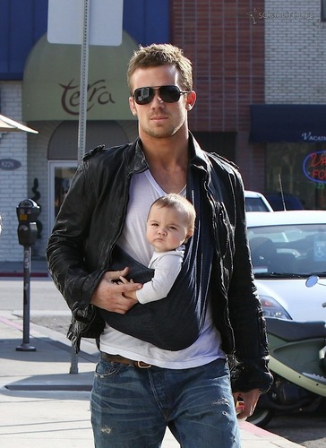 Cam Gigandet with daughter Everleigh Ray and his wife at Toast 