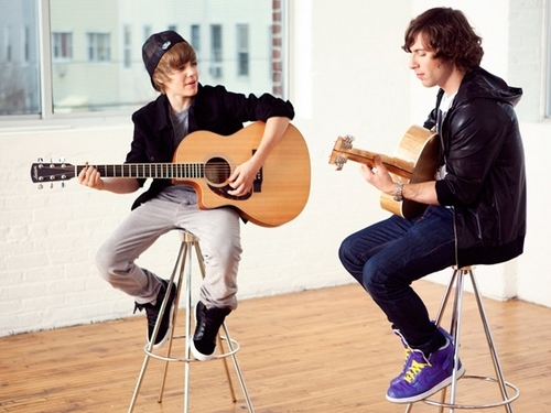  엠티비 Featured Artist: Justin Bieber