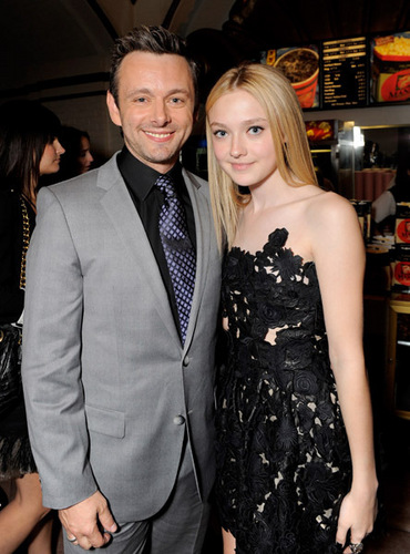  Michael Sheen and Dakota Fanning at the New Moon premiere