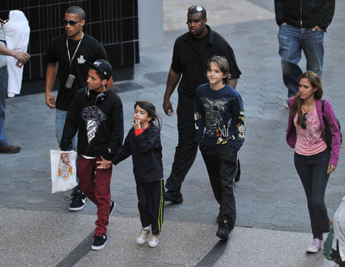  Omer, Blanket and Prince