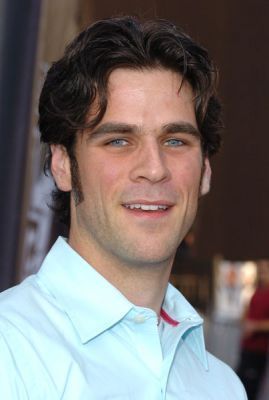 eddie cahill brother