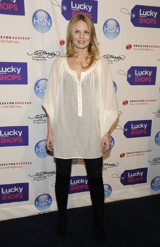  Jennifer @ Lucky Magazine Hosts 6th Annual Lucky Shops [November 5, 2009]