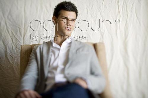  Taylor Lautner - LA Times Outtakes