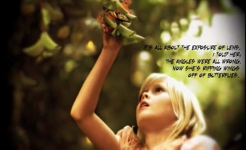 WALLPAPER! from Paramore's Brick door Boring Brick (Official muziek Video)
