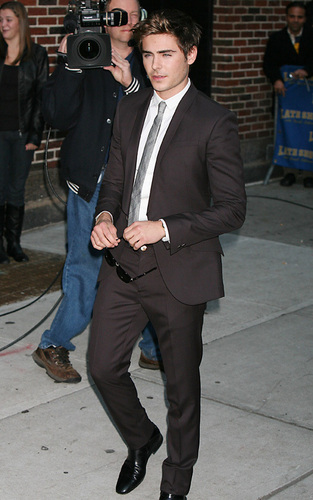  Zac at "Late دکھائیں with David Letterman"