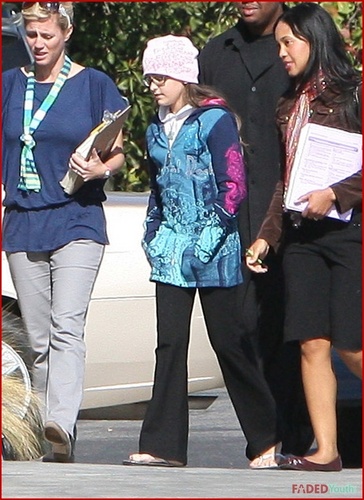  prince,paris and blanket going to the perpustakaan