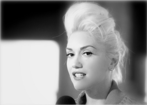 Gwen Stefani, L.A.M.B