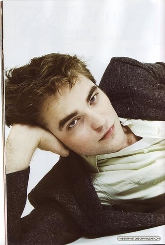  New Pictures of Rob in Hapon (november 2009)