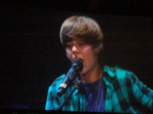  jb at m.e.n arena Manchester!! <3