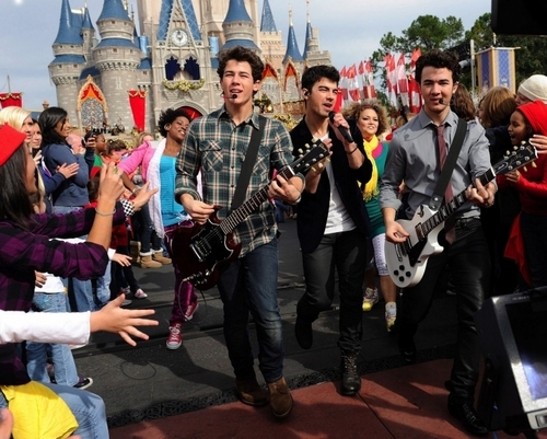  Disney Parks krisimasi siku Parade Special Taping. 6.12.09