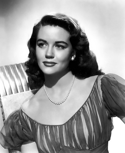  Dorothy Malone
