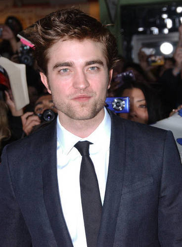  New Pictures From The New Moon Premiere