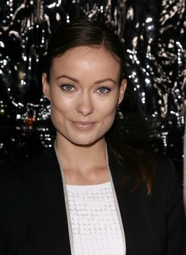  Olivia Wilde @ the Los Angeles Premiere of 'Crazy Heart'
