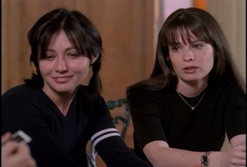  piper and prue-That 70's Episode